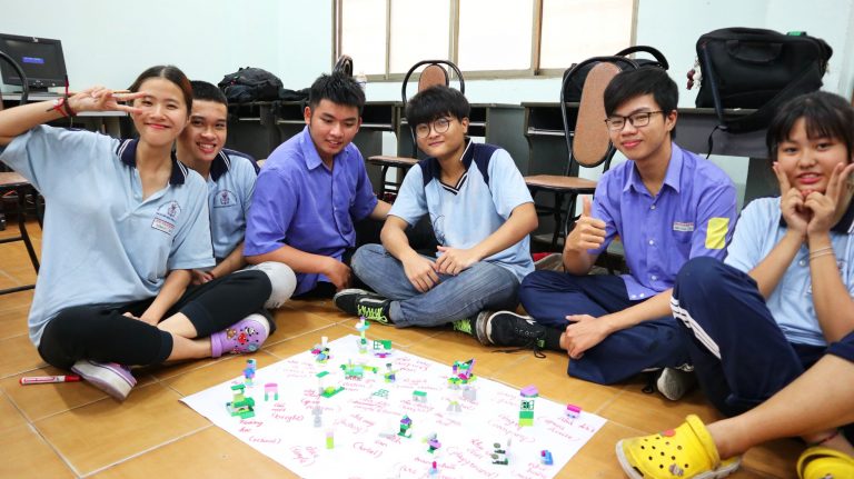 Lire la suite à propos de l’article Programme Ecole Imagine au Vietnam : séance 7 – La ville durable