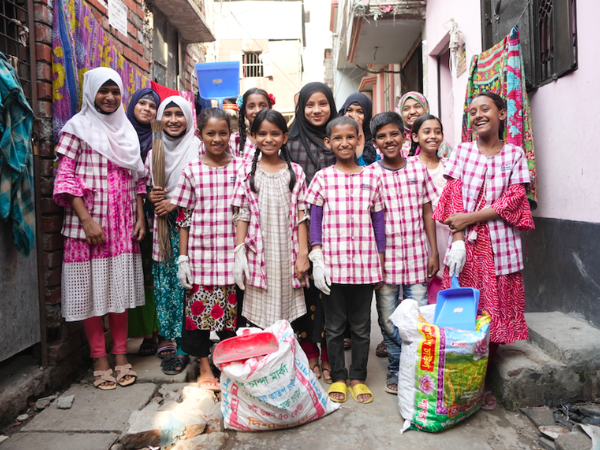 Lire la suite à propos de l’article Le Programme Ecoles Imagine au Bengladesh !